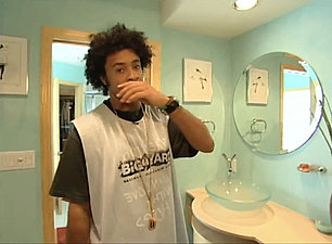 Shaggy im Bad